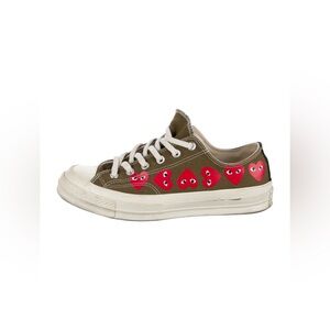 COMME DES GARCONS PLAY Emblem Low Top Sneaker